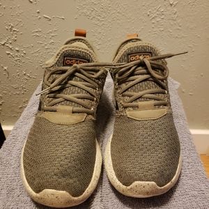 ADIDAS CLOUDFOAM MENS 10.5 PEBBLE GREEN SNEAKERS